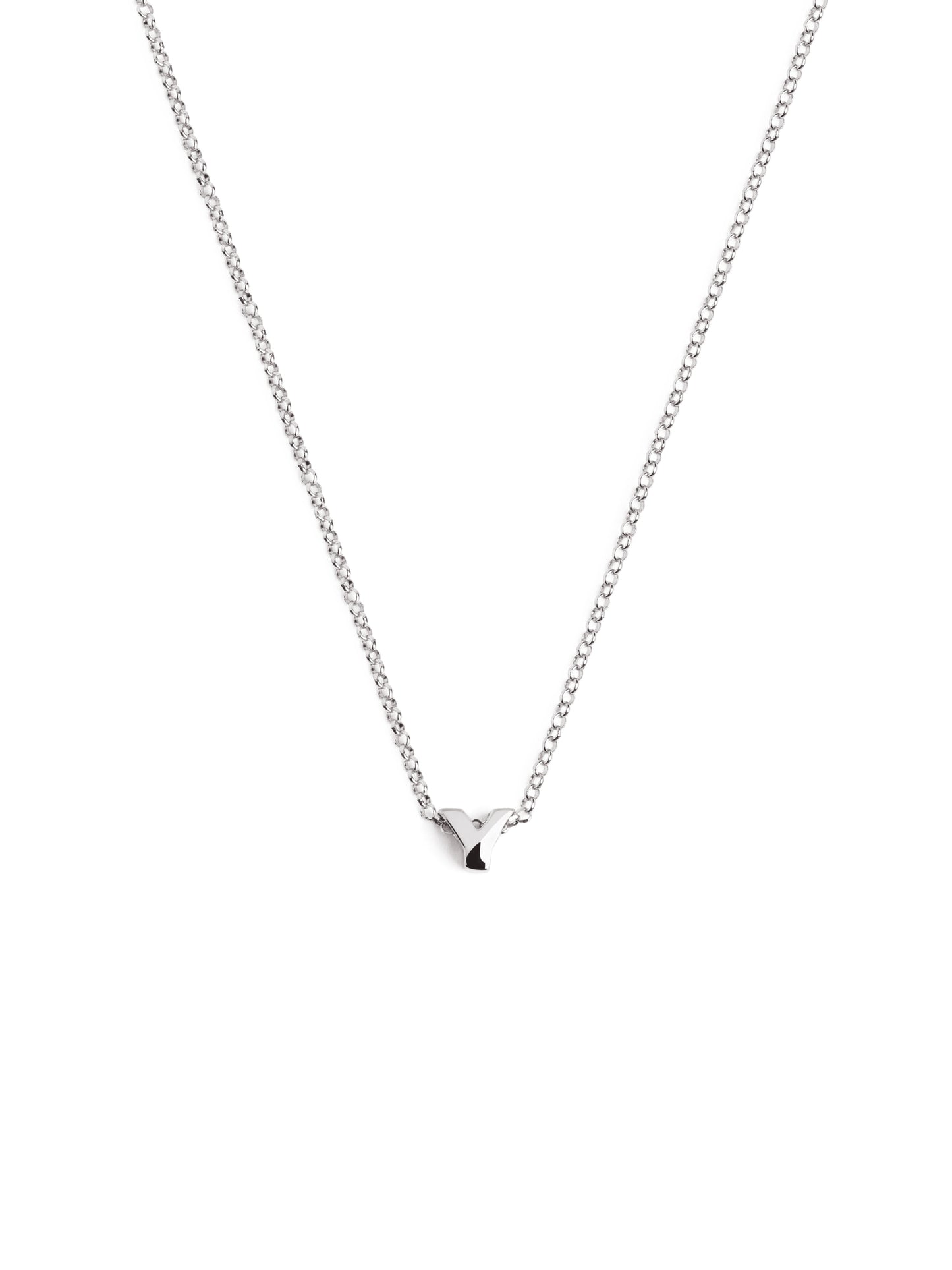 Zilveren ketting met gepersonaliseerd initiaal